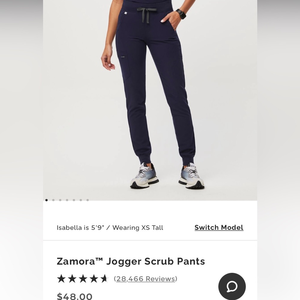 Women’s Figs navy scrub joggers